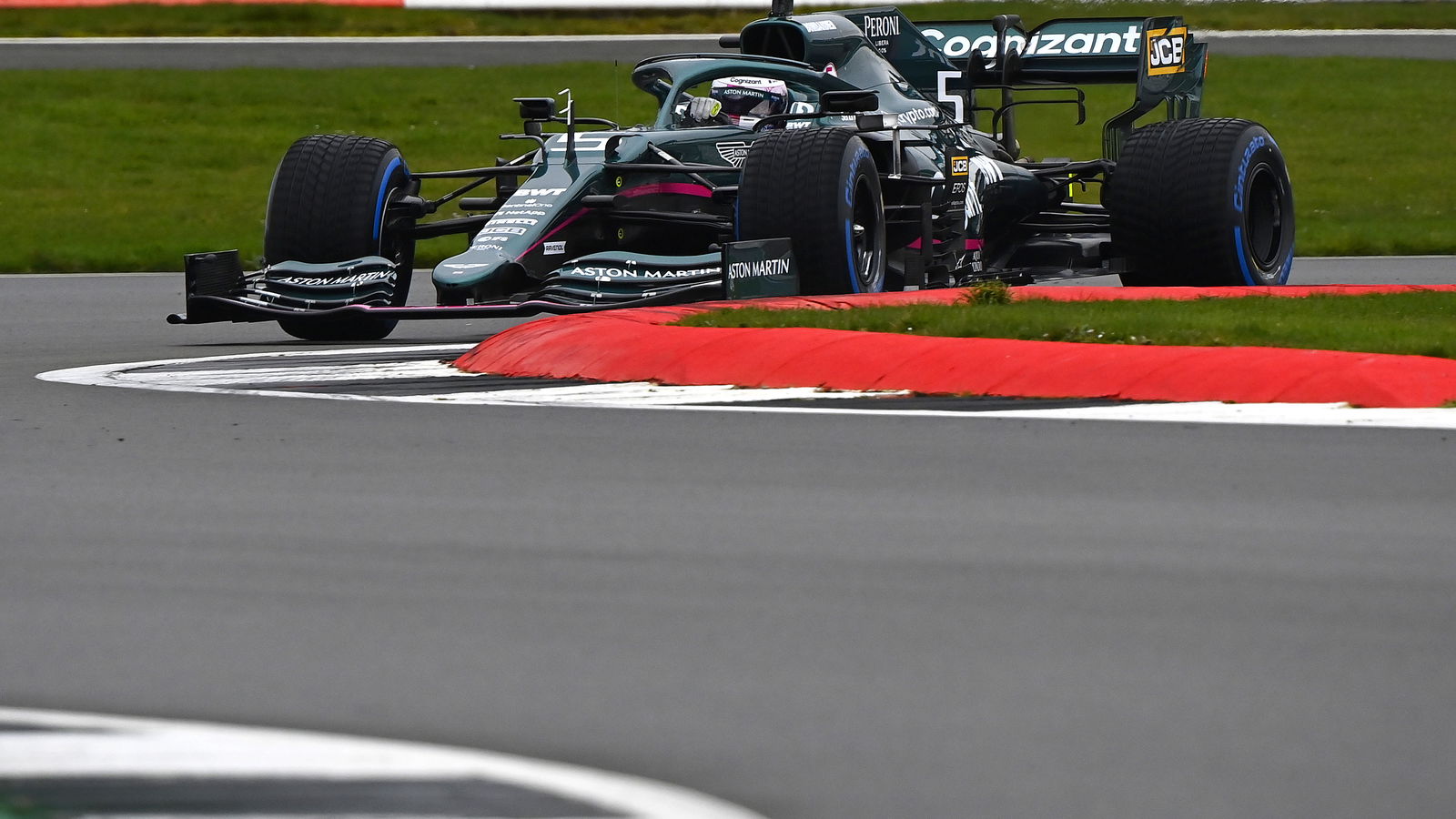 Tonton: Mobil F1 Pertama Aston Martin, AMR21, Mengaspal di Silverstone